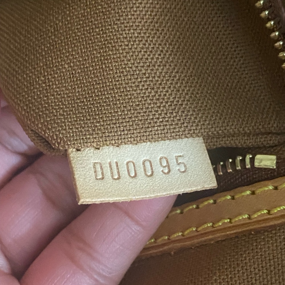 LV Monogram Batignolles Harizontal - Picture 15 of 16